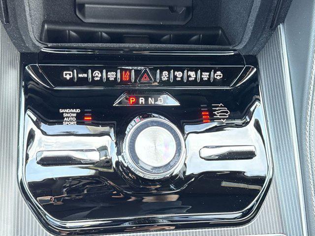 new 2025 Jeep Grand Wagoneer L car, priced at $93,411