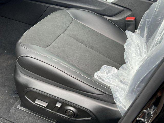 new 2025 Jeep Grand Cherokee L car, priced at $40,004
