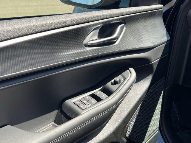 new 2025 Jeep Grand Cherokee car, priced at $38,182