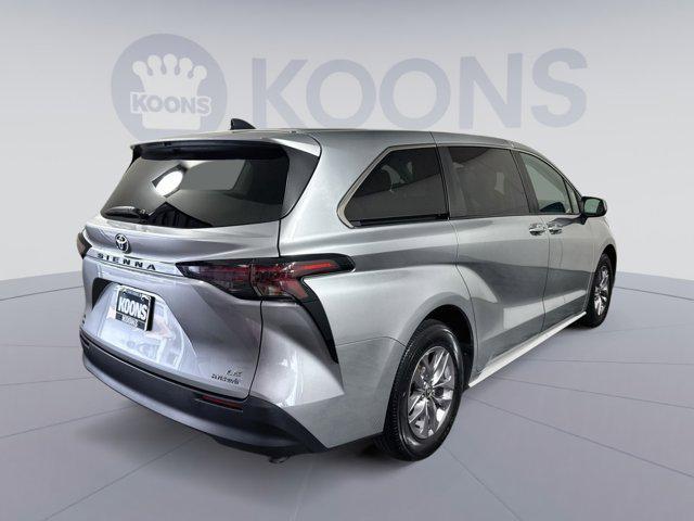 used 2024 Toyota Sienna car, priced at $35,500