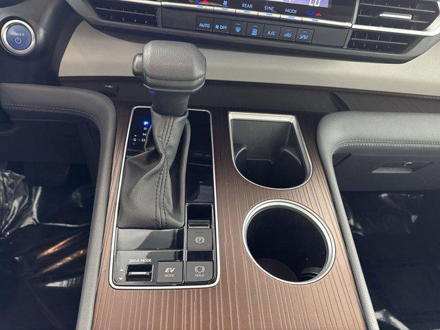 used 2024 Toyota Sienna car, priced at $35,500