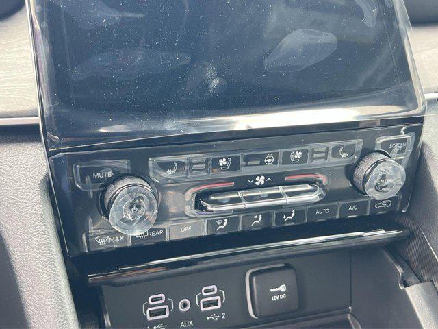 new 2025 Jeep Grand Cherokee car, priced at $45,616