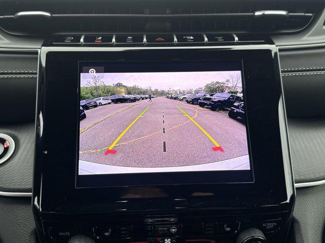 new 2025 Jeep Grand Cherokee car, priced at $36,989