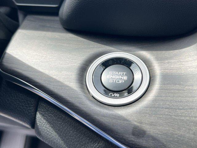 new 2025 Jeep Grand Cherokee car, priced at $55,192