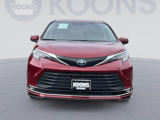 used 2022 Toyota Sienna car, priced at $40,500