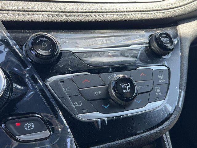 new 2025 Chrysler Pacifica car, priced at $45,979