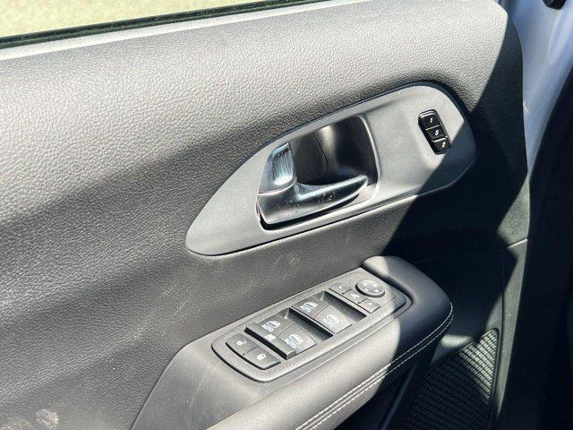 new 2025 Chrysler Pacifica car, priced at $45,979
