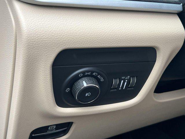 new 2025 Jeep Grand Cherokee L car, priced at $45,421