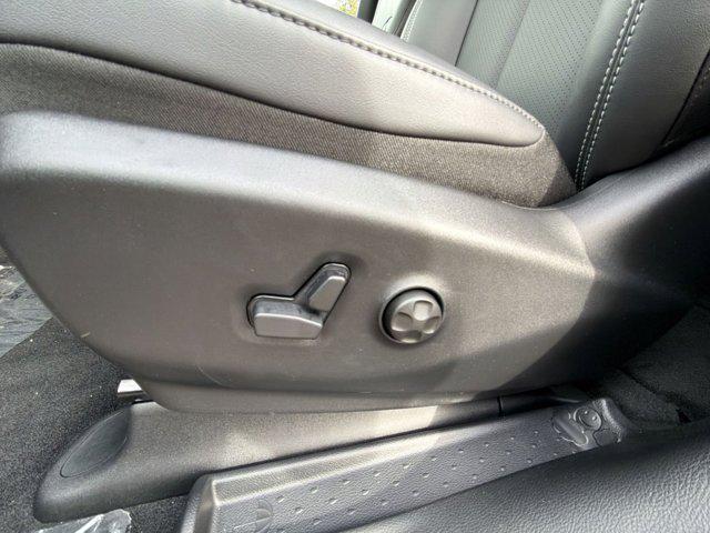 new 2026 Chrysler Pacifica car, priced at $43,034