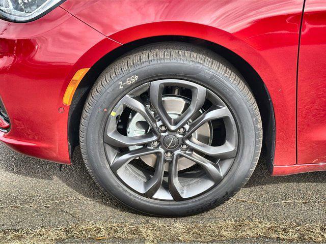 new 2026 Chrysler Pacifica car, priced at $43,034