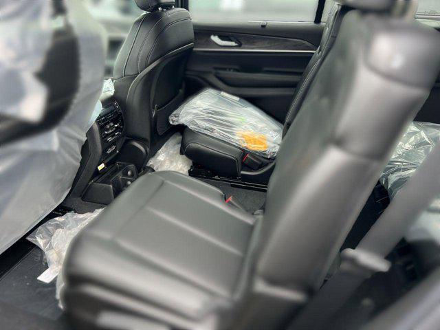 new 2025 Jeep Grand Cherokee L car, priced at $45,957