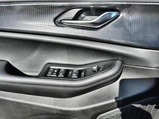 new 2025 Jeep Grand Cherokee car, priced at $37,506