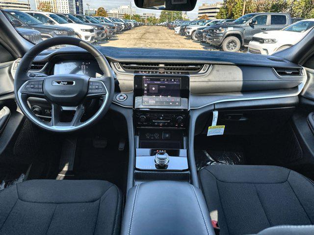 new 2025 Jeep Grand Cherokee car, priced at $37,506