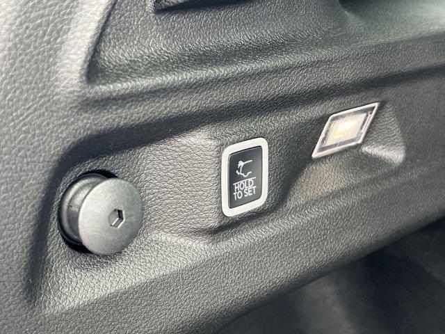 new 2025 Jeep Grand Cherokee L car, priced at $40,126