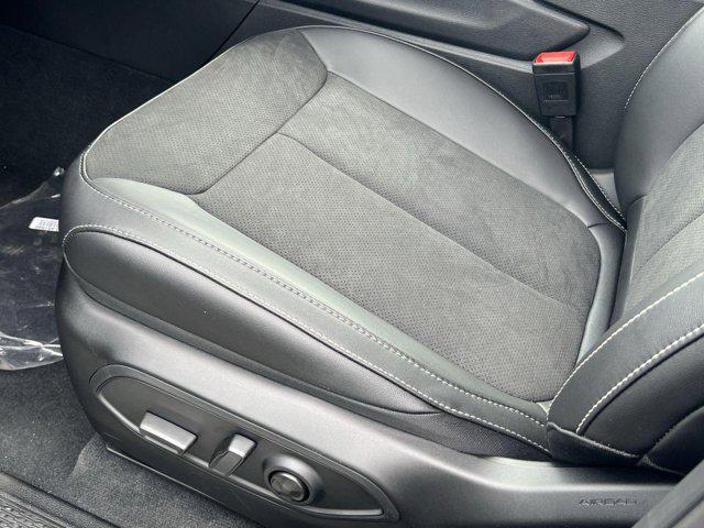 new 2025 Jeep Grand Cherokee L car, priced at $40,126