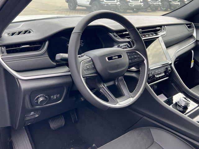 new 2025 Jeep Grand Cherokee L car, priced at $40,126