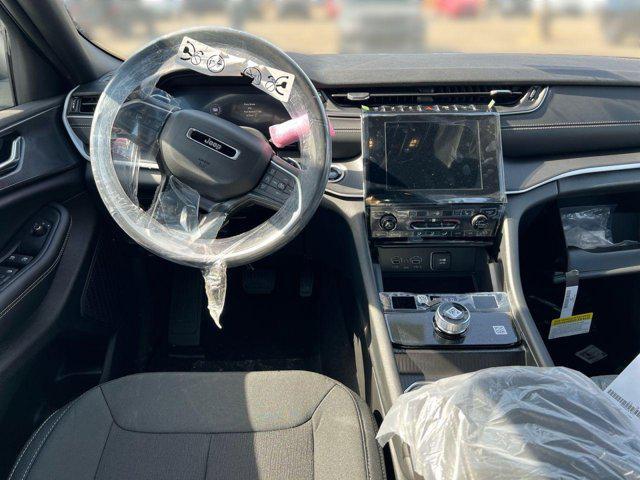new 2025 Jeep Grand Cherokee car, priced at $34,586