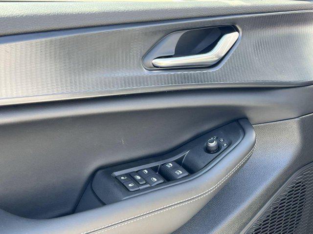 new 2025 Jeep Grand Cherokee car, priced at $34,586