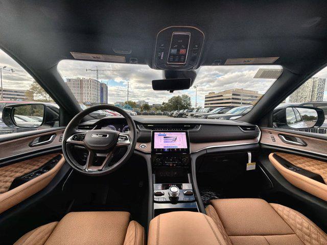 new 2025 Jeep Grand Cherokee car, priced at $53,442