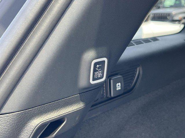 new 2025 Jeep Grand Cherokee car, priced at $57,500
