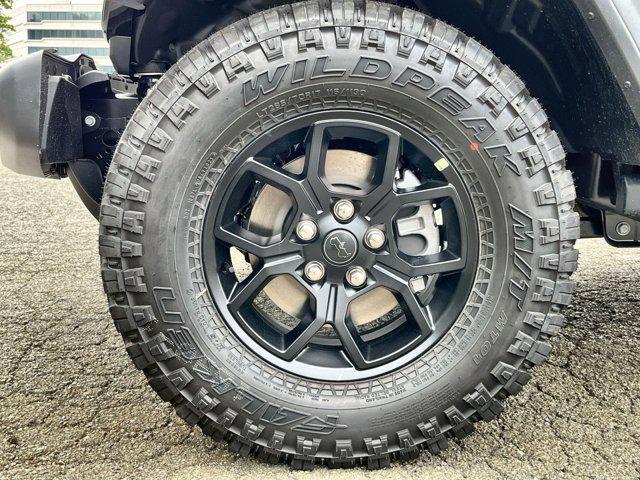 new 2025 Jeep Wrangler car, priced at $48,123