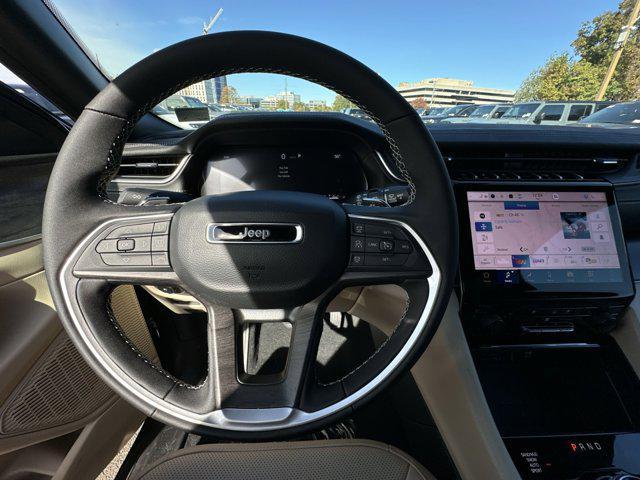 new 2025 Jeep Grand Cherokee car, priced at $43,652