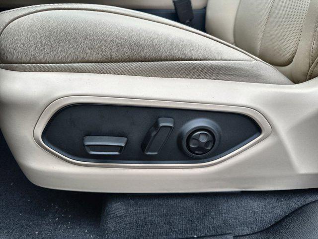 new 2025 Jeep Grand Cherokee car, priced at $45,693