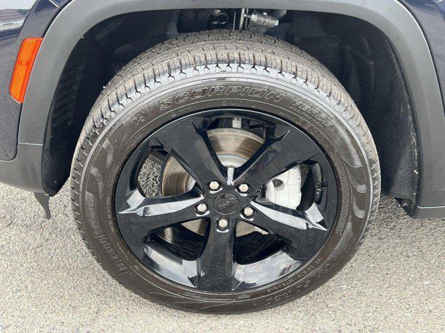 used 2024 Jeep Grand Cherokee car, priced at $43,000