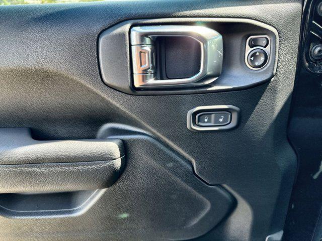 new 2025 Jeep Wrangler car, priced at $46,229