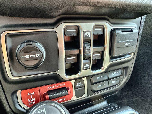 new 2025 Jeep Wrangler car, priced at $46,229
