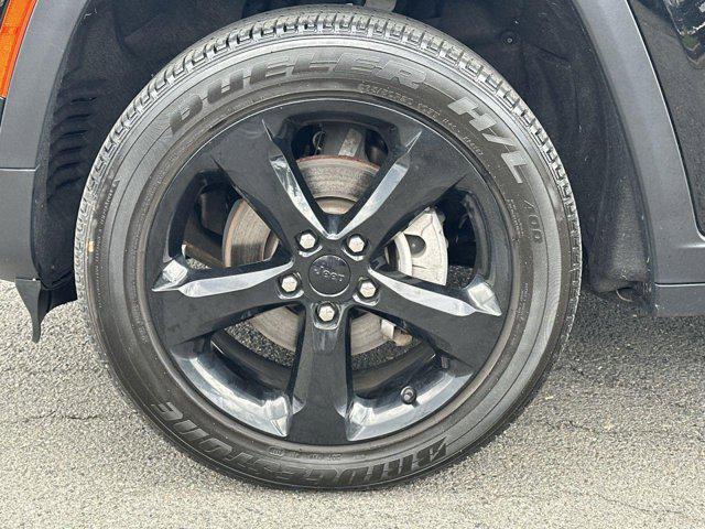 used 2023 Jeep Grand Cherokee car, priced at $28,500