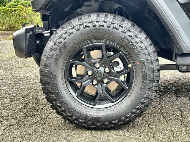 new 2025 Jeep Wrangler car, priced at $36,458