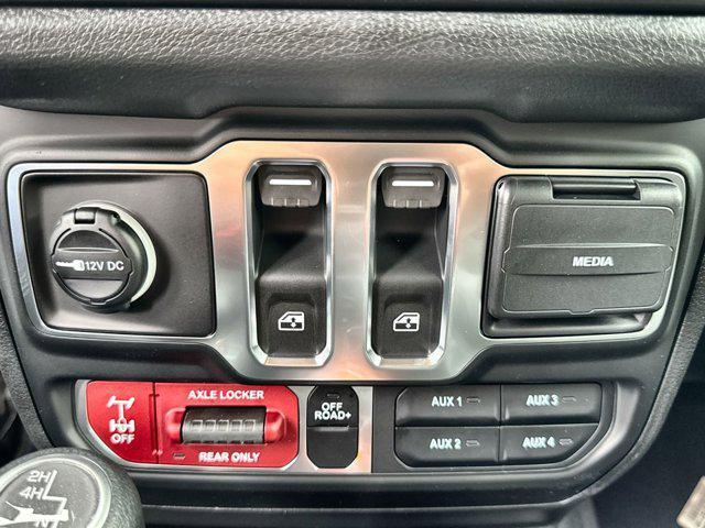 new 2025 Jeep Wrangler car, priced at $36,458