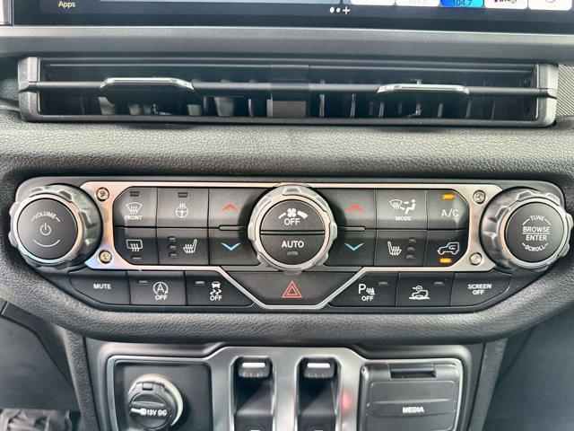 new 2025 Jeep Wrangler car, priced at $36,458