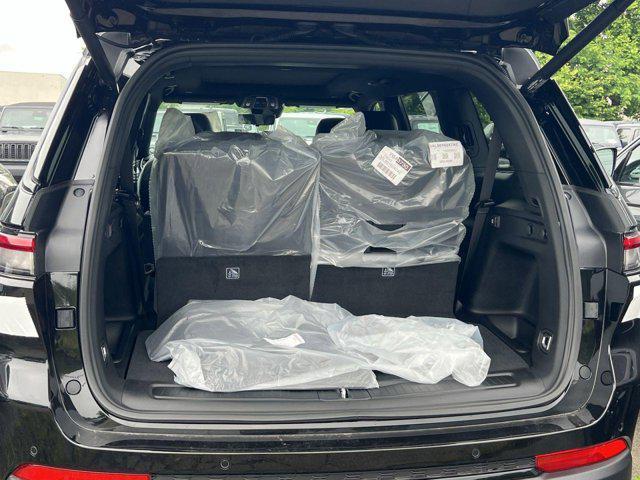 new 2025 Jeep Grand Cherokee L car, priced at $45,957