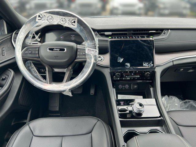 new 2025 Jeep Grand Cherokee L car, priced at $45,957