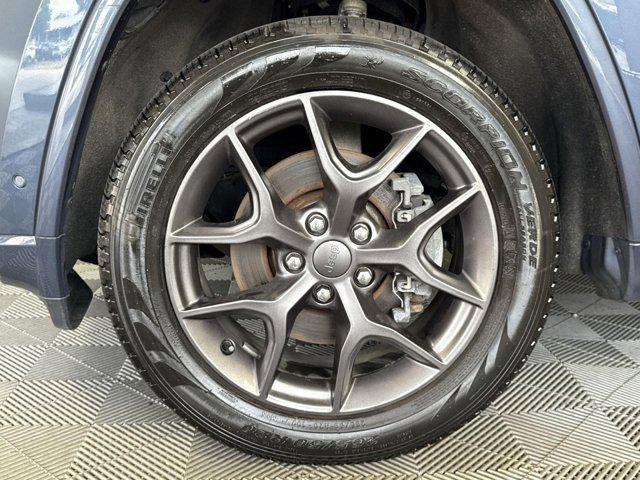 used 2021 Jeep Grand Cherokee car, priced at $27,500