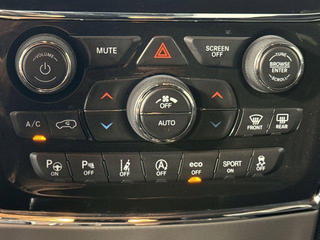 used 2021 Jeep Grand Cherokee car, priced at $27,500