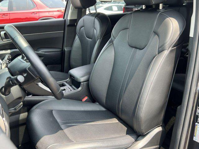 used 2022 Kia Sorento car, priced at $31,500