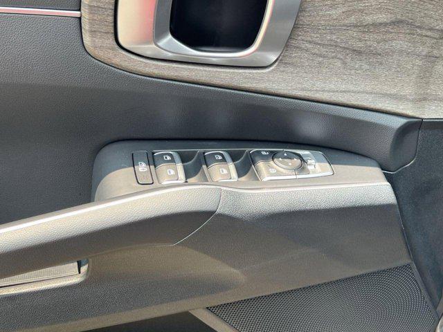 used 2022 Kia Sorento car, priced at $31,500