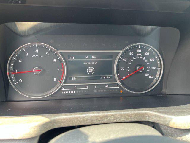 used 2022 Kia Sorento car, priced at $31,500