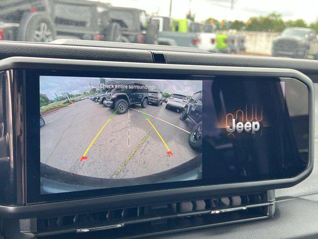 new 2025 Jeep Wrangler car, priced at $45,033
