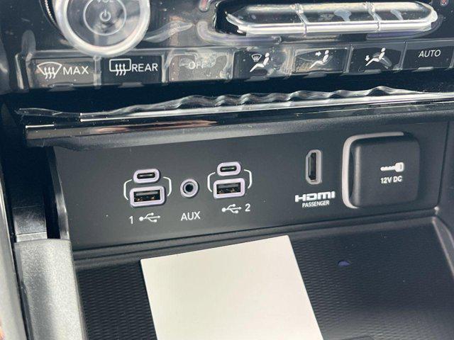 new 2025 Jeep Grand Cherokee car, priced at $59,136