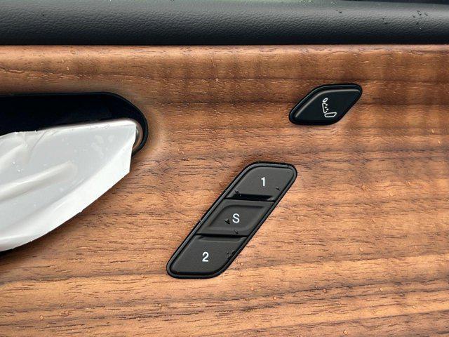 new 2025 Jeep Grand Cherokee car, priced at $59,136