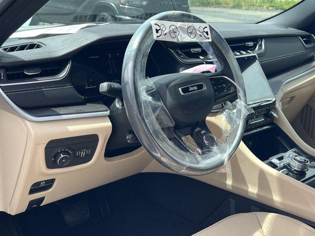 new 2025 Jeep Grand Cherokee car, priced at $41,527