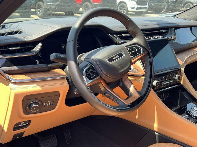 new 2025 Jeep Grand Cherokee car, priced at $59,136