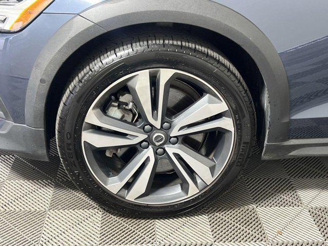 used 2024 Volvo V60 Cross Country car, priced at $43,000
