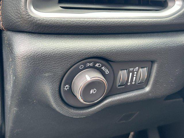 new 2025 Chrysler Pacifica car, priced at $50,911