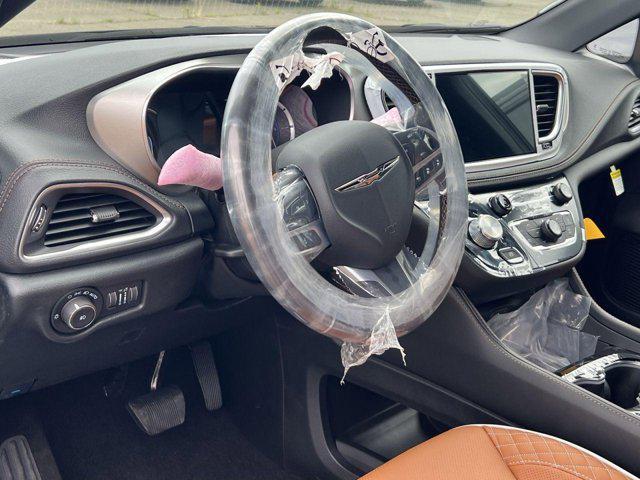 new 2025 Chrysler Pacifica car, priced at $50,911