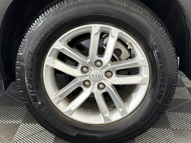 used 2014 Kia Sorento car, priced at $8,500